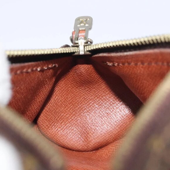 LOUIS VUITTON Monogram Papillon Pouch LV Auth 129857 - Picture 13 of 16